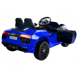 Audi R8 Spyder kékre festett - elektromos utazás autón