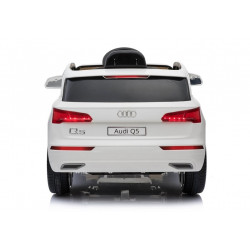 Audi Q5 fehér - elektromos autózás - gumi kerekek bőrülések 2,4G távirányító