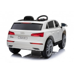 Audi Q5 fehér - elektromos autózás - gumi kerekek bőrülések 2,4G távirányító