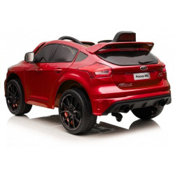 Ford Focus RS piros festés - elektromos utazás autón