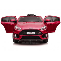 Ford Focus RS piros festés - elektromos utazás autón