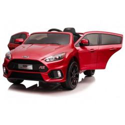 Ford Focus RS piros festés - elektromos utazás autón