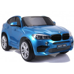 ÚJ BMW X6M kék festés – elektromos hajtás járművön