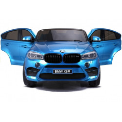 ÚJ BMW X6M kék festés – elektromos hajtás járművön