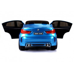 ÚJ BMW X6M kék festés – elektromos hajtás járművön