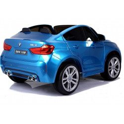 ÚJ BMW X6M kék festés – elektromos hajtás járművön