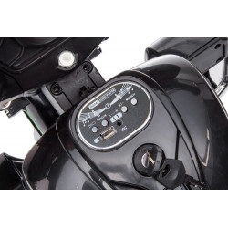 Goldwing NEL-R1800GS háromkerekű akkumulátoros motorkerékpár fekete