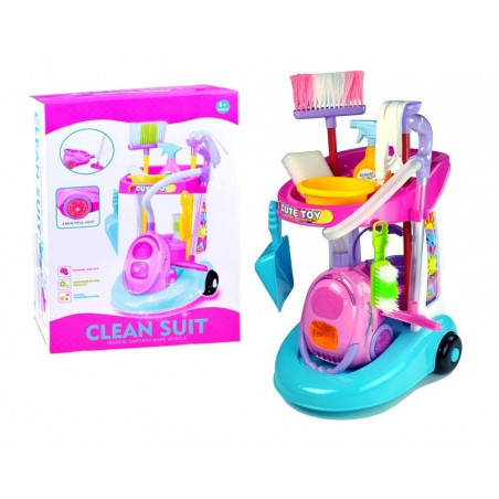 Tisztító készlet egy kosárban porszívóval