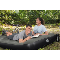 Légmatrac szivattyúval 203 x 152 x 30 cm Bestway 67930