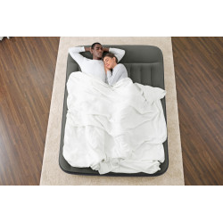 Légmatrac szivattyúval 203 x 152 x 30 cm Bestway 67930