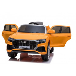 Audi Q8 JJ2066 Electric Ride On Car sárga