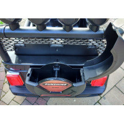 Utazzon az S2388 Jeep Black 4x45 W-os autóval