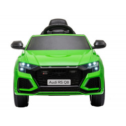 Elektromos utazás Audi RS Q8 zölden