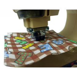 Varrógép Akkumulátorral működő Varrógép Sound Light