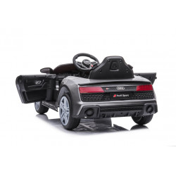 Elektromos utazás Audi R8 Lift A300 ezüst színű
