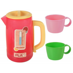 Elektrischer rosa Wasserkocher, der Wassegeräusche spielt