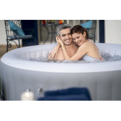 3 személyes felfújható jakuzzi 170 x 66 cm Bestway 60037
