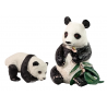 2 db Pandafigura készlet fiatal pandával és bambusz levelekkel