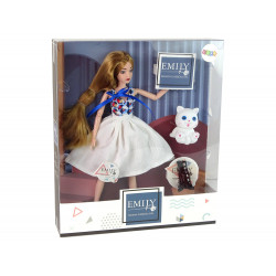 Babababa macska hosszú barna hajjal.