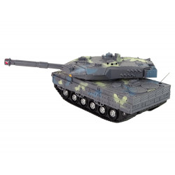 Katonai távirányítós tank Moro lövöldözés hangja