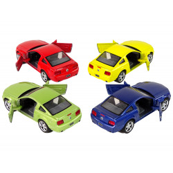 Fémautó Ford Mustang GT 2006 1:38 4 Színes Hajtás HXKT041